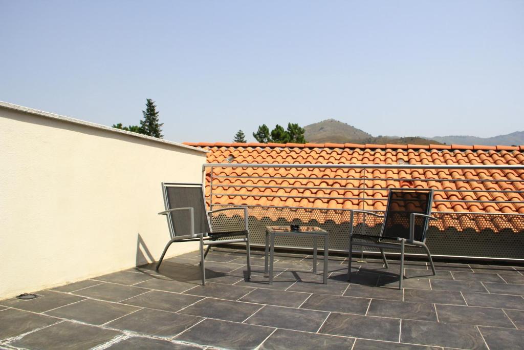 L'attrachju 3*